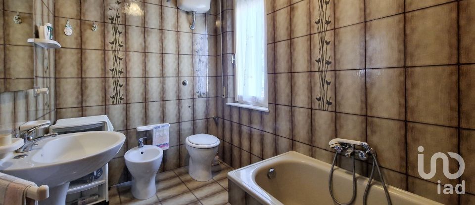 Casa indipendente / Villa 7 locali di 206 m² in Sant'Elpidio a Mare (63811)