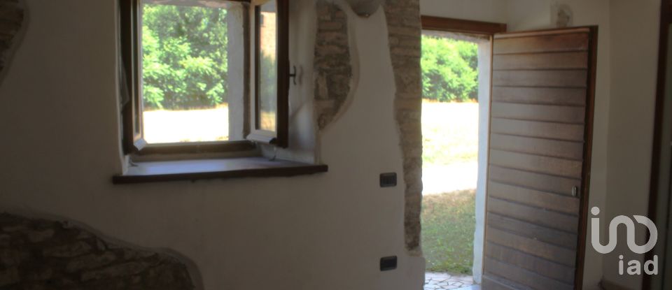 Casa indipendente 13 locali di 500 m² in Acqualagna (61041)