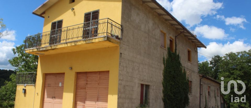 Casa indipendente 13 locali di 500 m² in Acqualagna (61041)