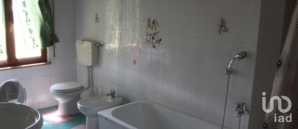 Casa indipendente 13 locali di 500 m² in Acqualagna (61041)