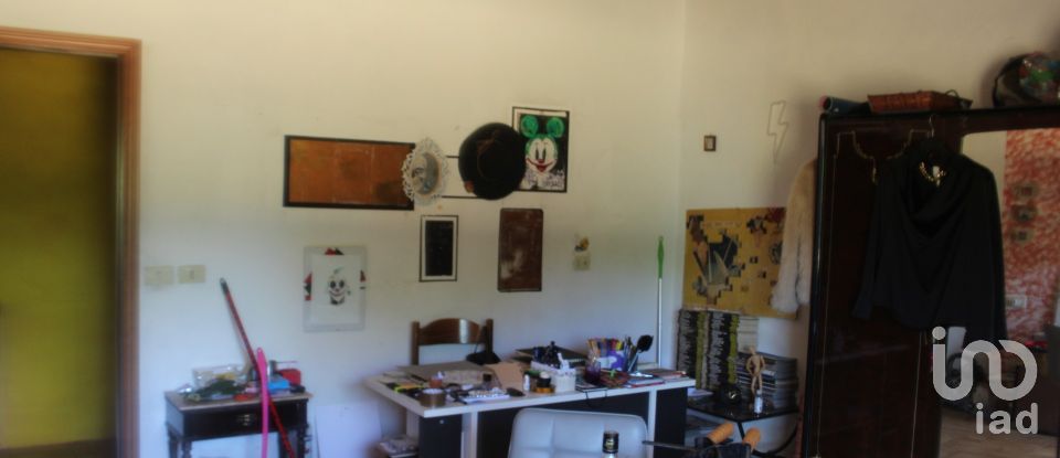 Casa indipendente 13 locali di 500 m² in Acqualagna (61041)