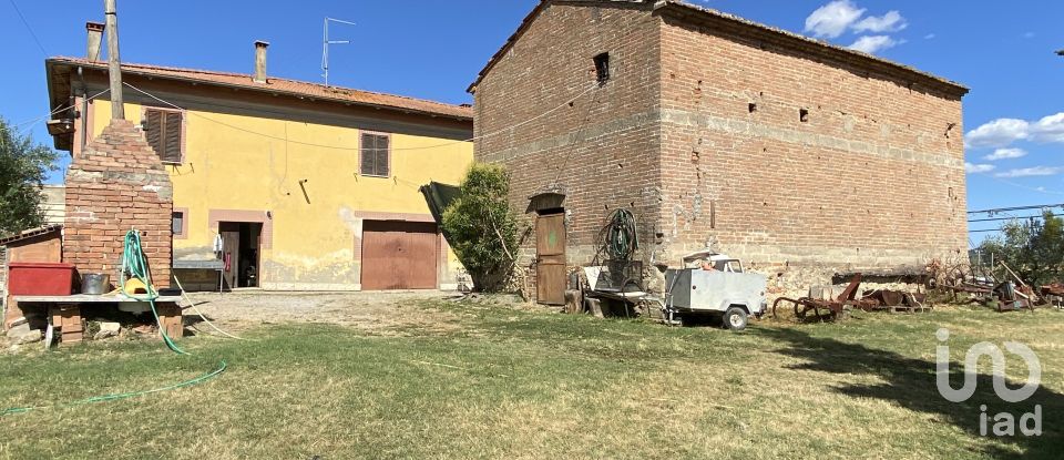 Rustico 18 locali di 498 m² in Chianciano Terme (53042)