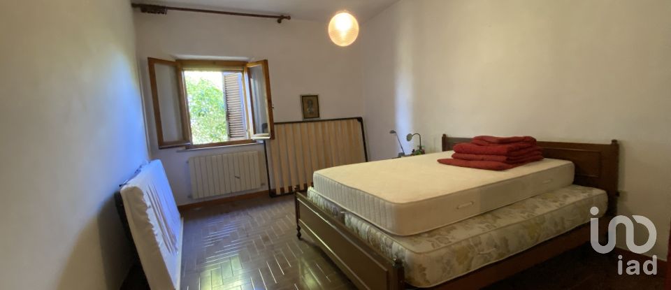 Rustico 18 locali di 498 m² in Chianciano Terme (53042)