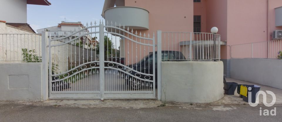 Appartamento 6 locali di 100 m² a Nettuno (00048)