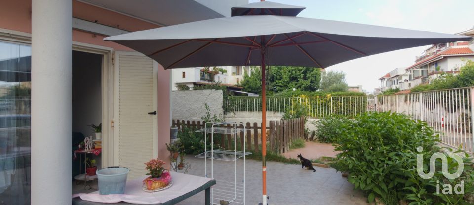 Appartamento 6 locali di 100 m² a Nettuno (00048)