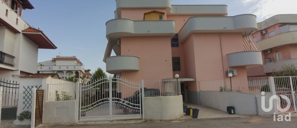 Appartamento 6 locali di 100 m² a Nettuno (00048)