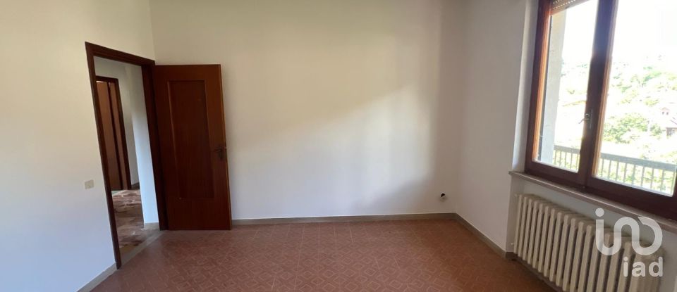 Appartamento 5 locali di 106 m² a Bagnone (54021)