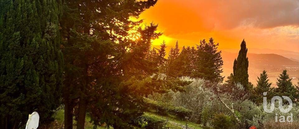 Casa indipendente 8 locali di 240 m² in Bagno a Ripoli (50012)