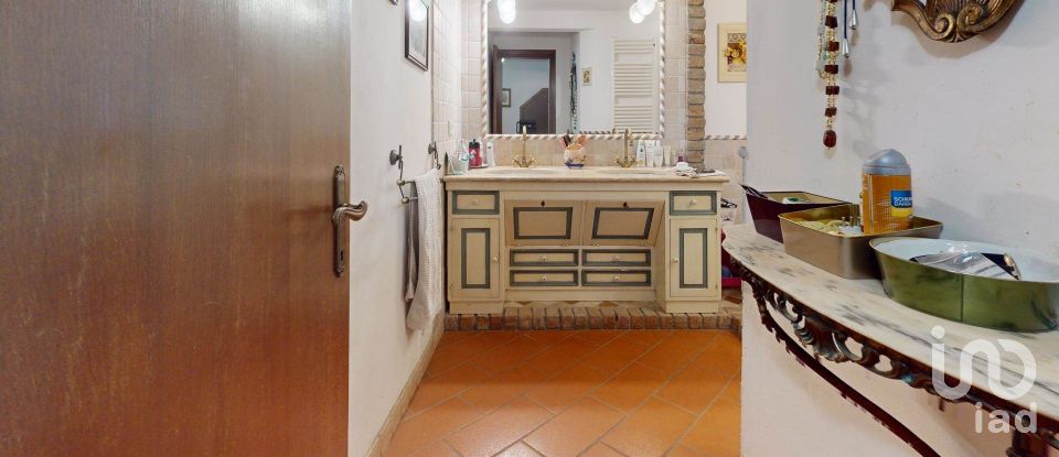 Casa indipendente 8 locali di 240 m² in Bagno a Ripoli (50012)
