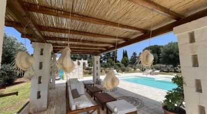 Trullo 5 locali di 100 m² in Cisternino (72014)