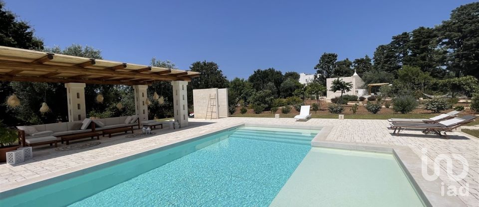 Trullo 5 locali di 100 m² in Cisternino (72014)