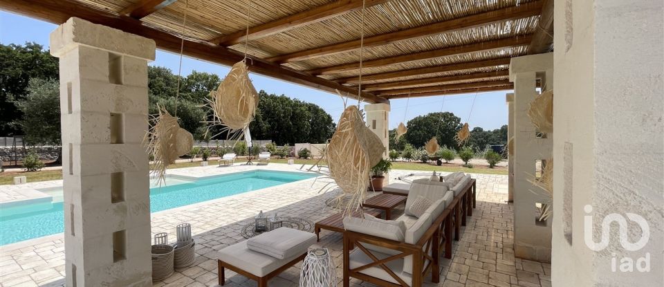 Trullo 5 locali di 100 m² in Cisternino (72014)