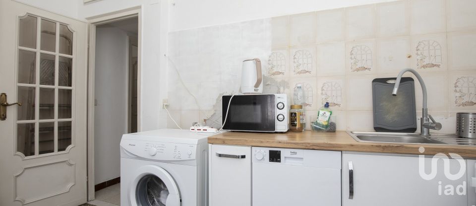 Appartamento 0 locali di 69 m² a Genova (16137)