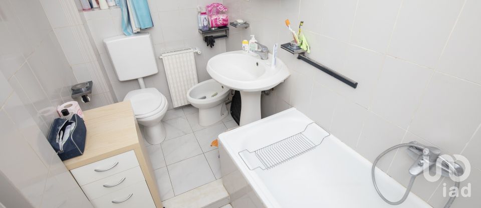 Appartamento 0 locali di 69 m² a Genova (16137)