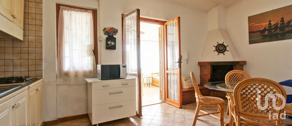 Casa indipendente 3 locali di 61 m² in Anzio (00042)