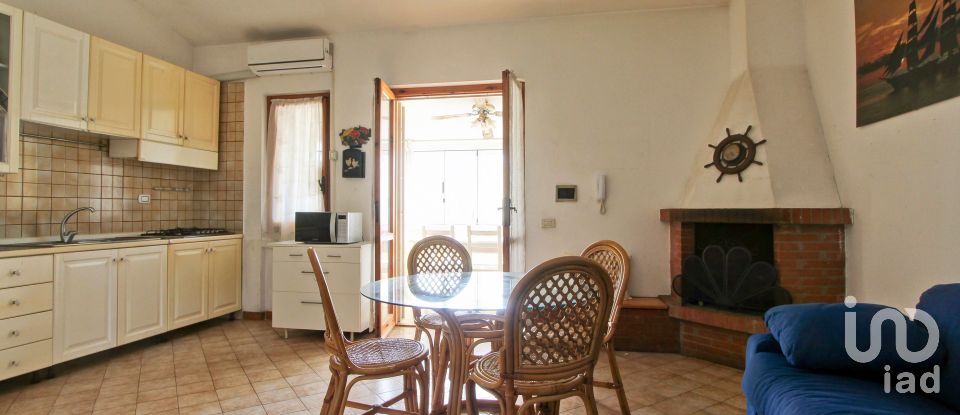 Casa indipendente 3 locali di 61 m² in Anzio (00042)