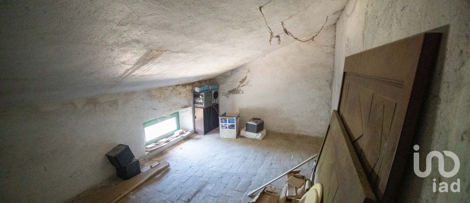 House 4 rooms of 129 m² in Treia (62010)