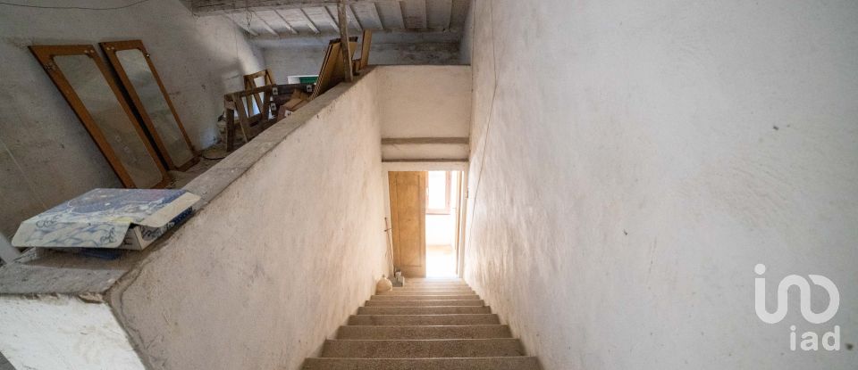 House 4 rooms of 129 m² in Treia (62010)