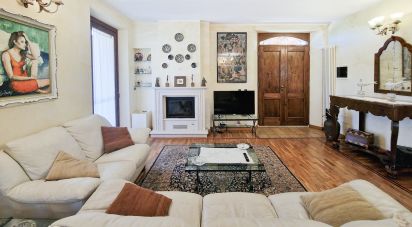 Casa indipendente 5 locali di 178 m² in Sant'Elpidio a Mare (63811)