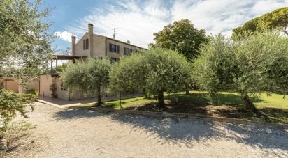 Casa indipendente 5 locali di 178 m² in Sant'Elpidio a Mare (63811)