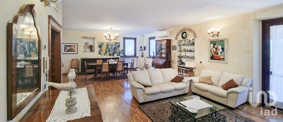 Casa indipendente 5 locali di 178 m² in Sant'Elpidio a Mare (63811)