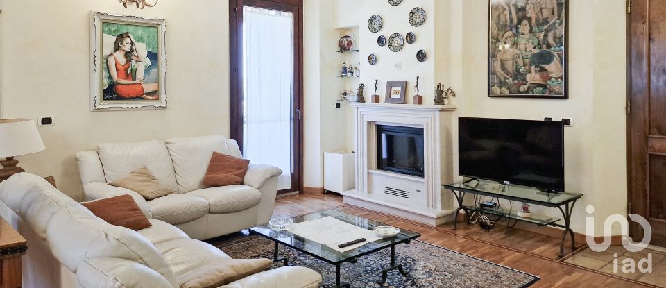 Casa indipendente 5 locali di 178 m² in Sant'Elpidio a Mare (63811)