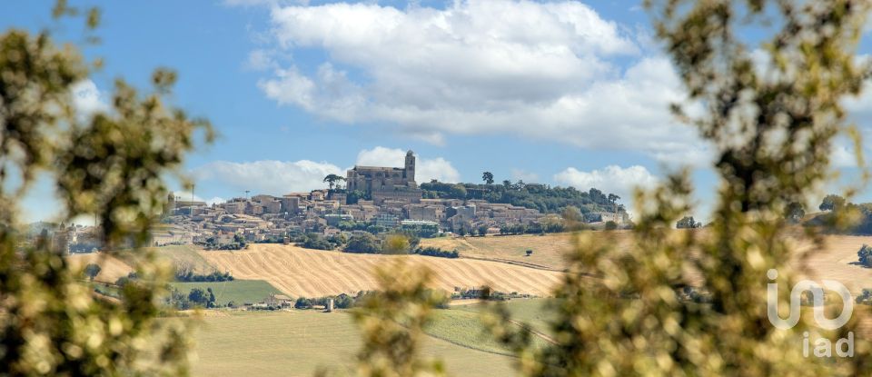 Casa indipendente 5 locali di 178 m² in Sant'Elpidio a Mare (63811)