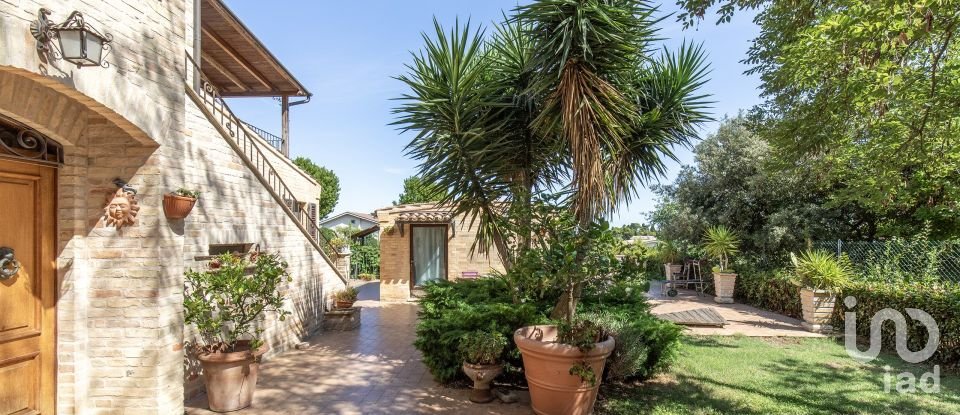 Casa indipendente 5 locali di 178 m² in Sant'Elpidio a Mare (63811)