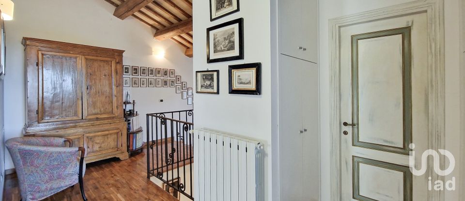 Casa indipendente 5 locali di 178 m² in Sant'Elpidio a Mare (63811)