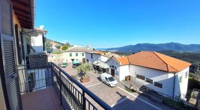 Palazzo / Stabile 9 locali di 220 m² a Arnasco (17032)