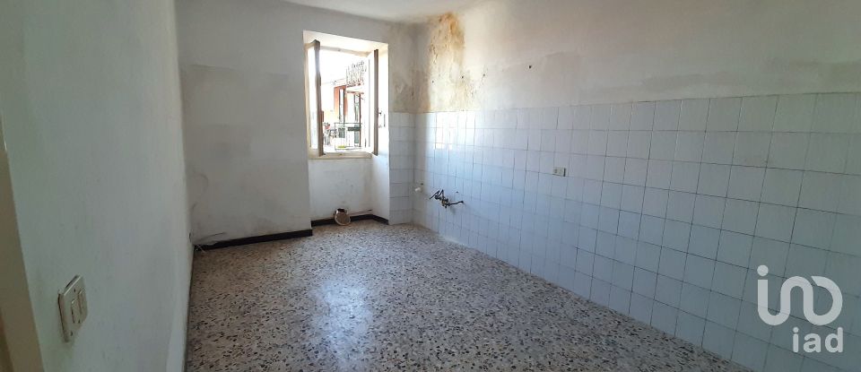Palazzo / Stabile 9 locali di 220 m² a Arnasco (17032)