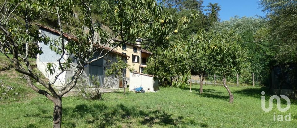 Casa indipendente 6 locali di 100 m² in Carro (19012)