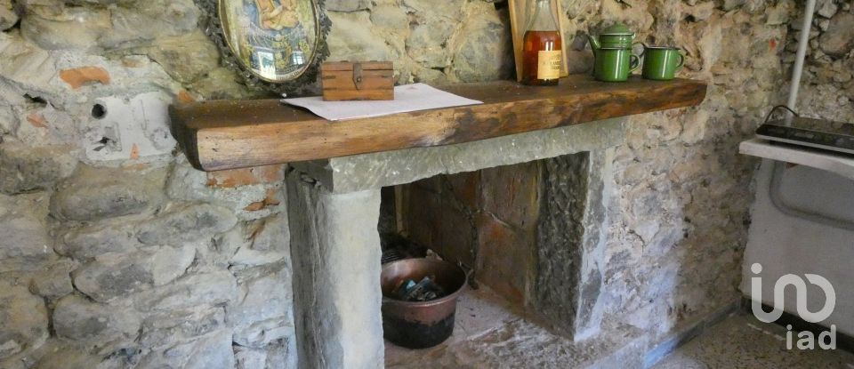 Casa indipendente 6 locali di 100 m² in Carro (19012)