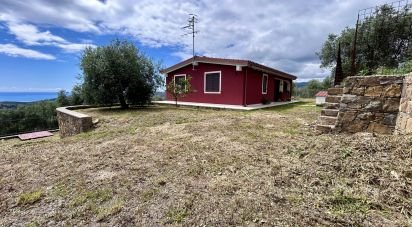 House 5 rooms of 190 m² in Imperia (18100)