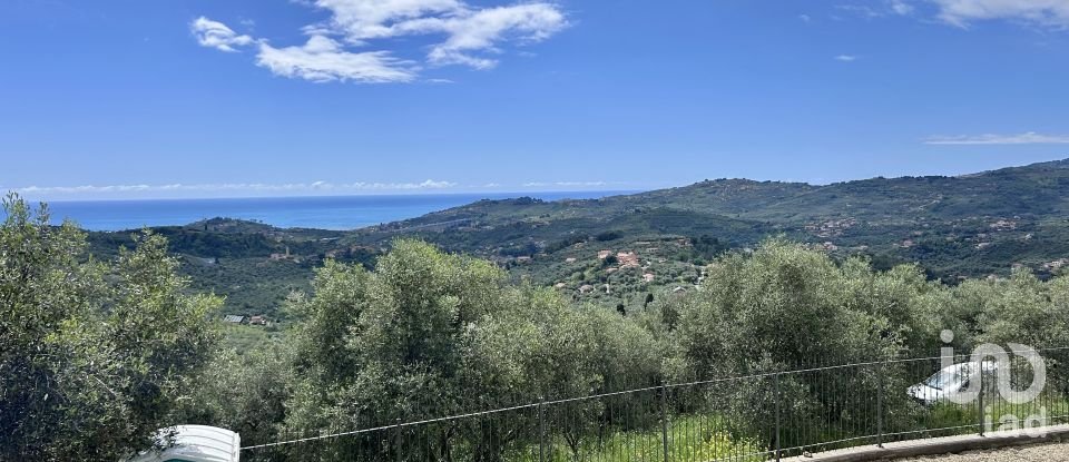 Casa indipendente / Villa 5 locali di 190 m² in Imperia (18100)