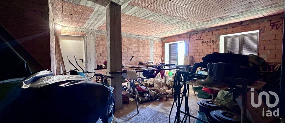 Casa indipendente / Villa 5 locali di 190 m² in Imperia (18100)