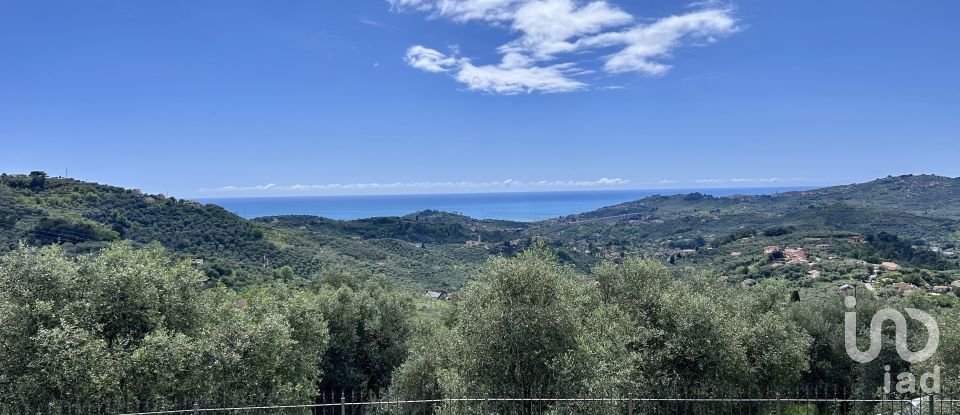 Casa indipendente / Villa 5 locali di 190 m² in Imperia (18100)