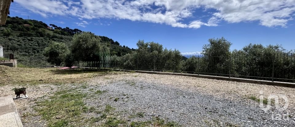 Casa indipendente / Villa 5 locali di 190 m² in Imperia (18100)