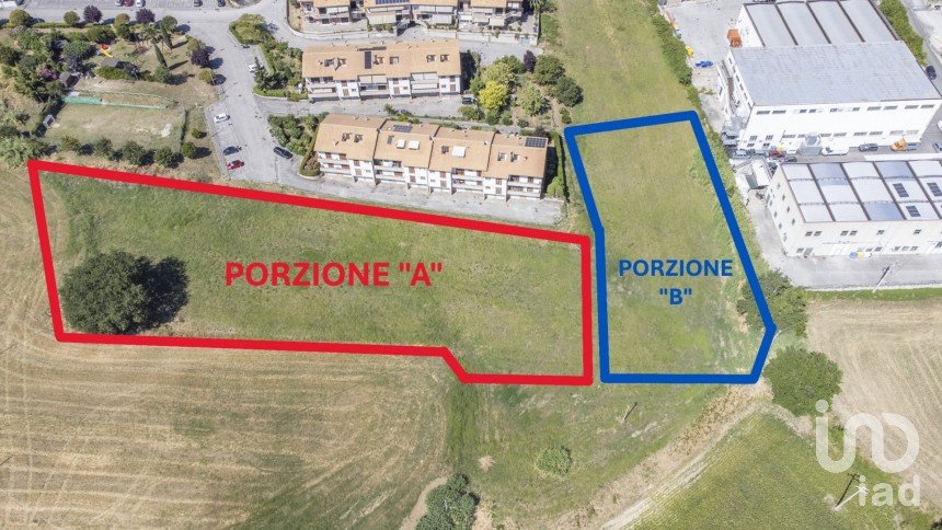 Terreno di 6.098 m² in Recanati (62019)