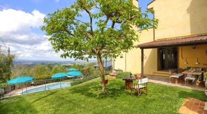 House boat 6 rooms of 150 m² in Montaione (50050)