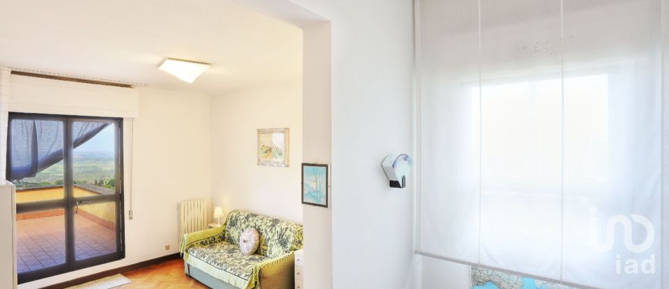 Villa Bifamiliare 6 locali di 150 m² in Montaione (50050)