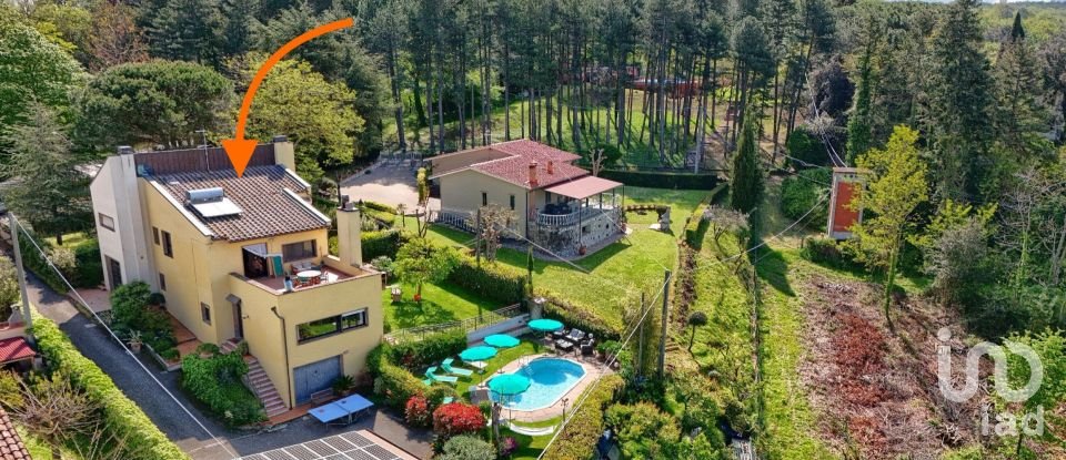 Villa Bifamiliare 6 locali di 150 m² in Montaione (50050)