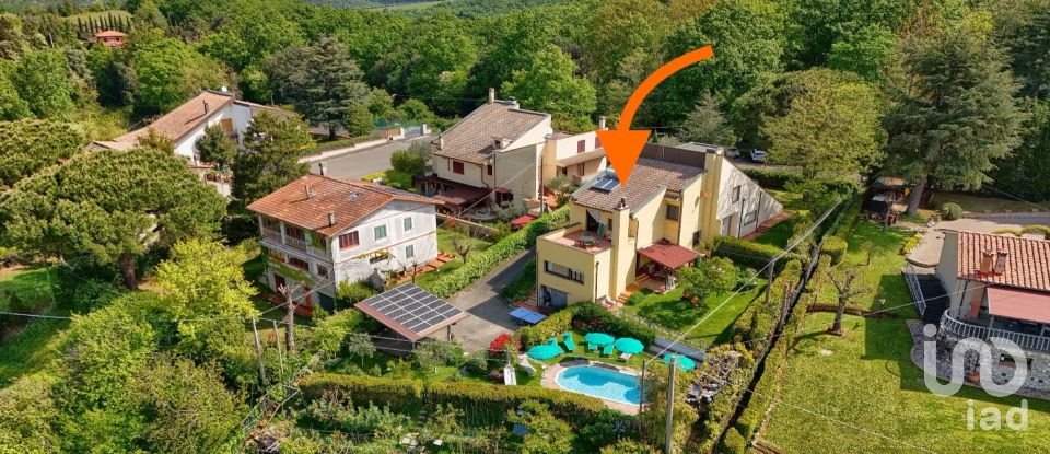 Villa Bifamiliare 6 locali di 150 m² in Montaione (50050)