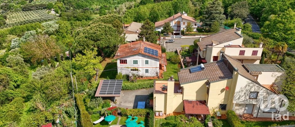 Villa Bifamiliare 6 locali di 150 m² in Montaione (50050)