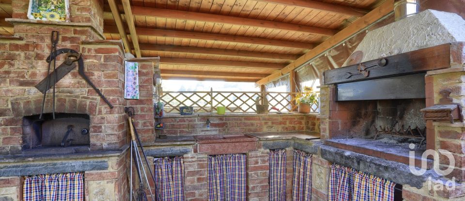 Farm 12 rooms of 430 m² in Montaione (50050)