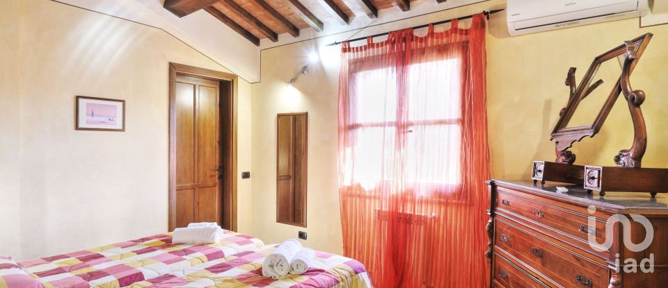 Farm 12 rooms of 430 m² in Montaione (50050)