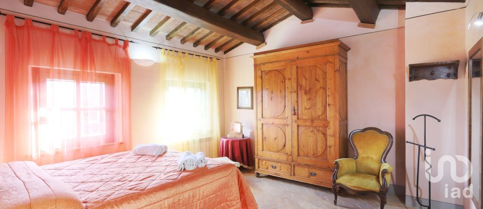 Farm 12 rooms of 430 m² in Montaione (50050)