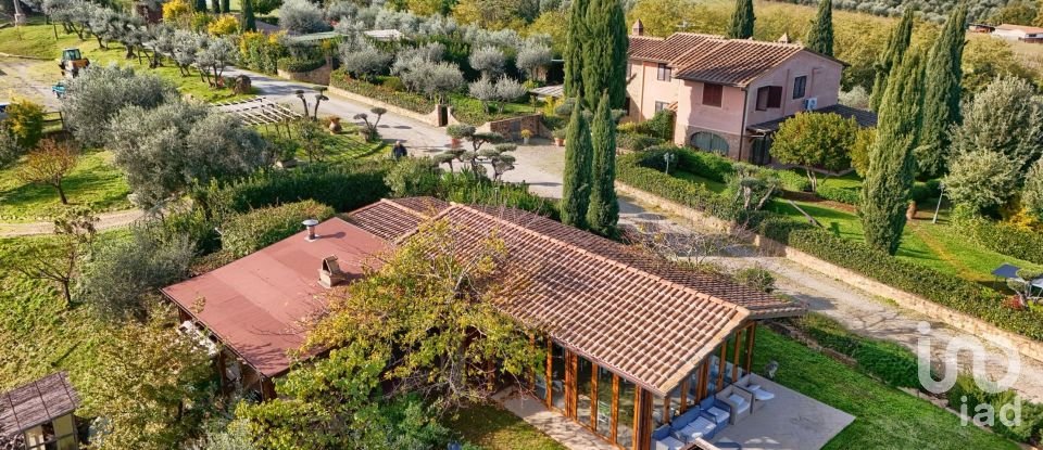 Farm 12 rooms of 430 m² in Montaione (50050)