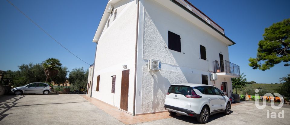 Casa indipendente 0 locali di 370 m² in Senigallia (60019)