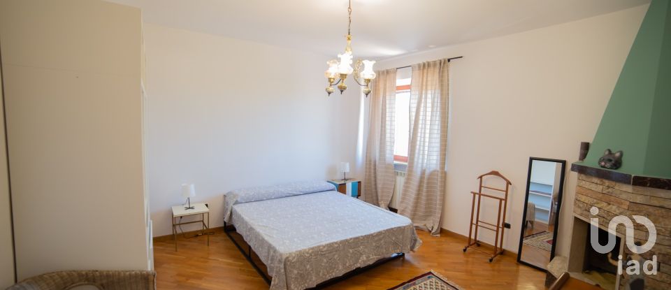 Casa indipendente 0 locali di 370 m² in Senigallia (60019)